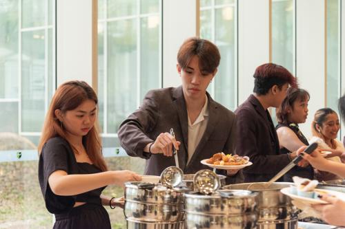 Grad-night-2023-Attendees-35